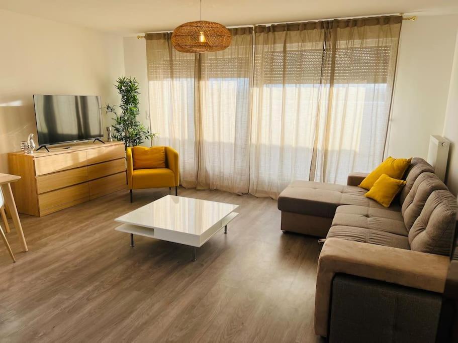 Harmonieux/Bezannes/Pkg Prive Apartman Kültér fotó